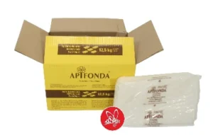 Apifonda foderdeg i vit plastpåse och gula kartonger i storlekarna 2,5 kg – används till bin.