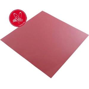 Röd täckplast 444×444 mm för Segeberger bikupa, utan hål.