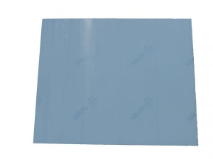Transparent täckplast 444 × 444 mm för LN-bikupor, används som skydd mellan ramar och lock.
